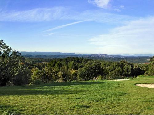 LOCATION FOR PHOTO AND MOVIES PRODUCTION ORGANIZATION LUBERON
