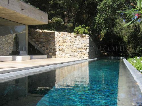 RENTED CONTEMPORARY VILLA IN TOULON SOUTHERN FRANCE